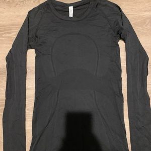 Black Lululemon Long Sleeve Top Size 6
